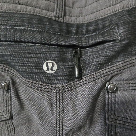 Lululemon Ride On Grey Women's Shorts. Size 2 - Picture 7 of 14